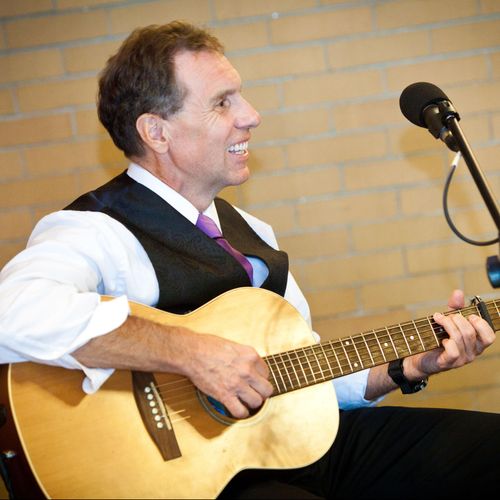 Mostly Oldies ; Acoustic classics cocktail hours