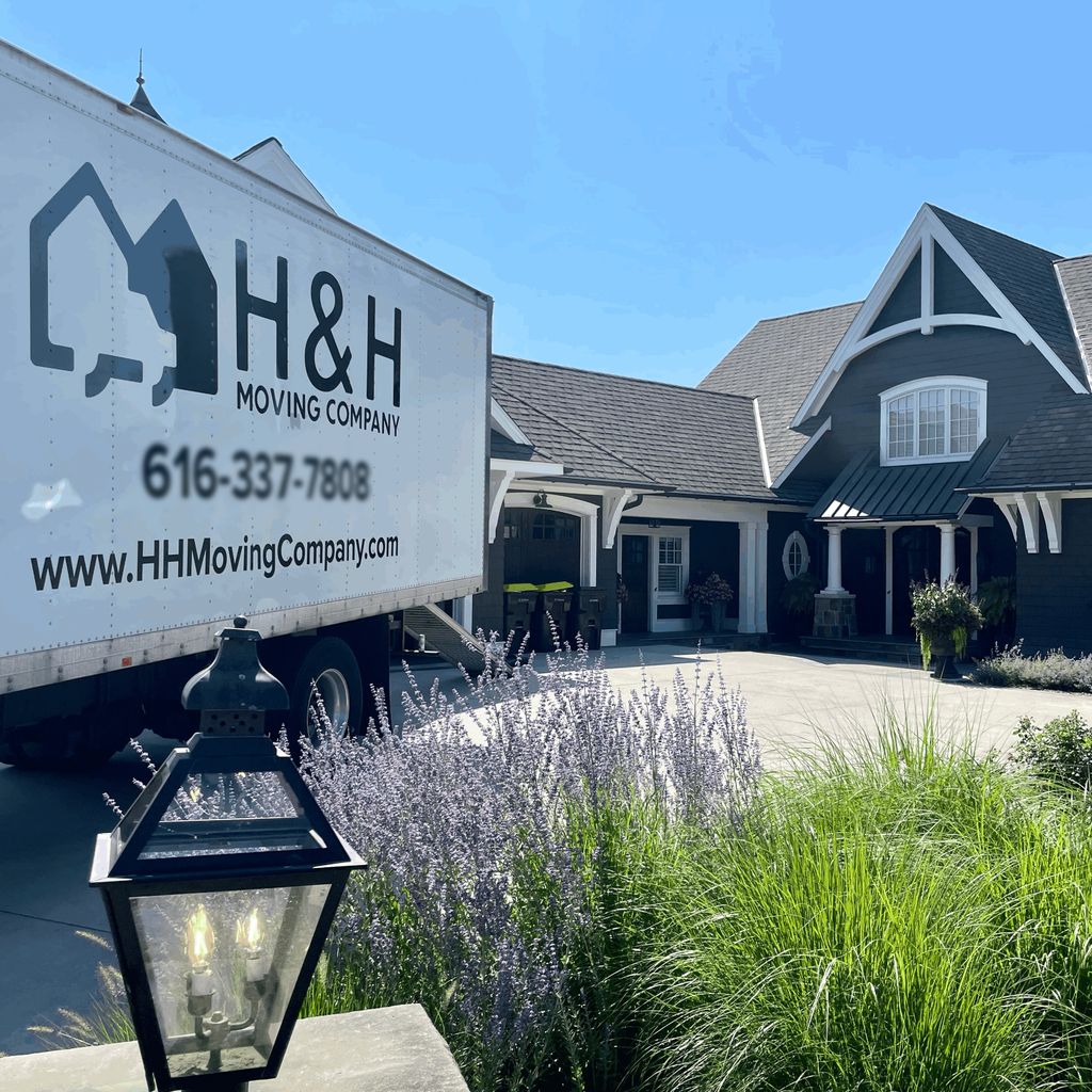 The 10 Best Movers in Grand Rapids, MI (with Free Estimates)