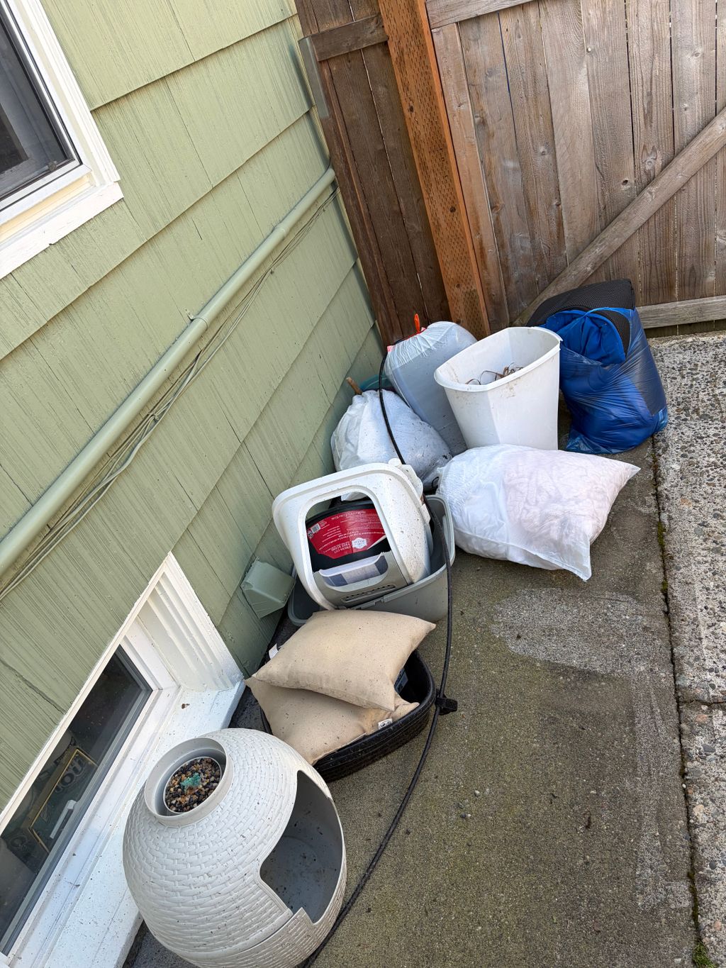 Junk Magnet Junk Removal | Olympia, WA | Thumbtack