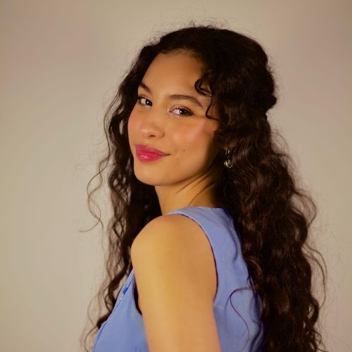 Voice and Beginner Piano Lessons| Daniela Pepe