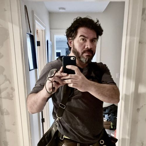 Gonzalo Bascur Handyman