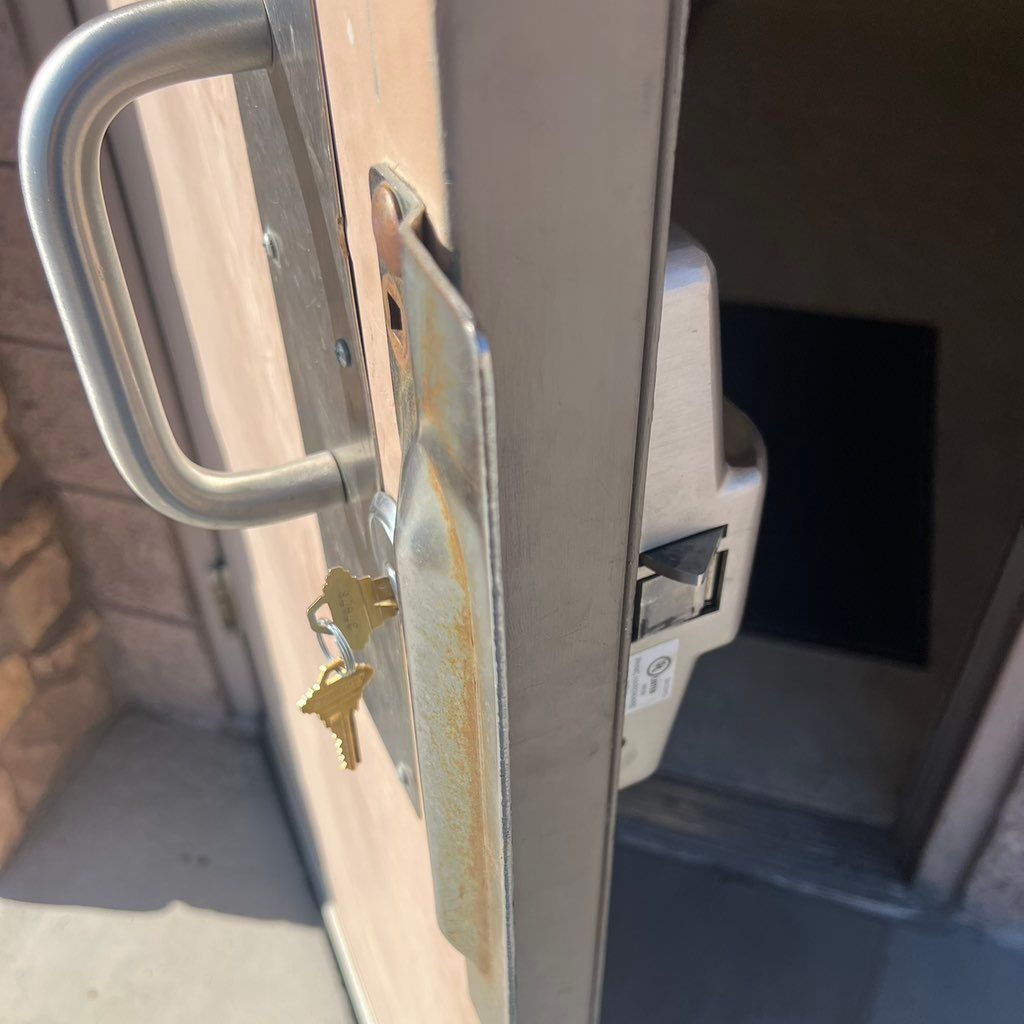 The 10 Best Locksmiths in Phoenix, AZ (with Free Estimates)